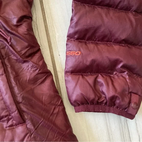 The North Face 550 Down jacket. EUC - Picture 3 of 7